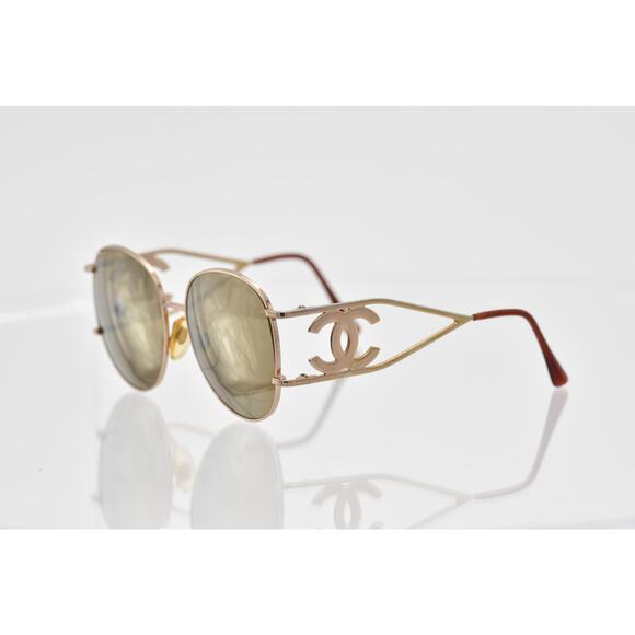 Chanel 05258 45002 Vintage Sunglasses - LENSES FAIR/FRAMES GOOD - READ - Picture 5 of 16